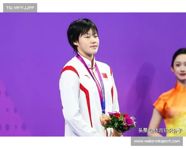 杨佩琪世青赛女子800米自由泳勇夺金牌 领先优势高达三秒