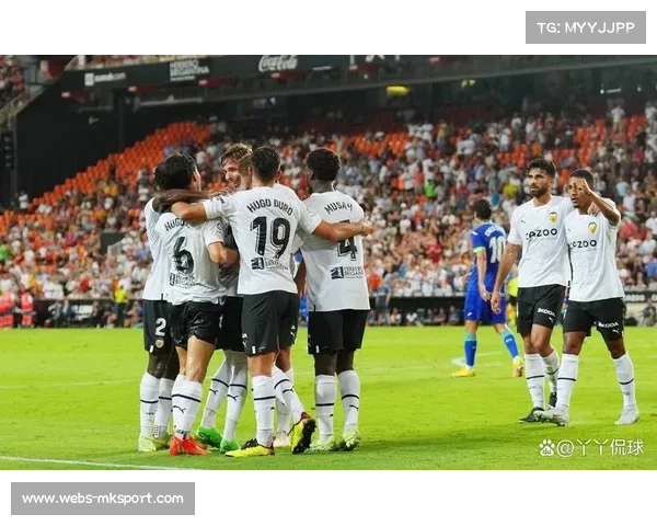 瓦伦西亚3-2险胜西班牙人，主场攻势压制保级队